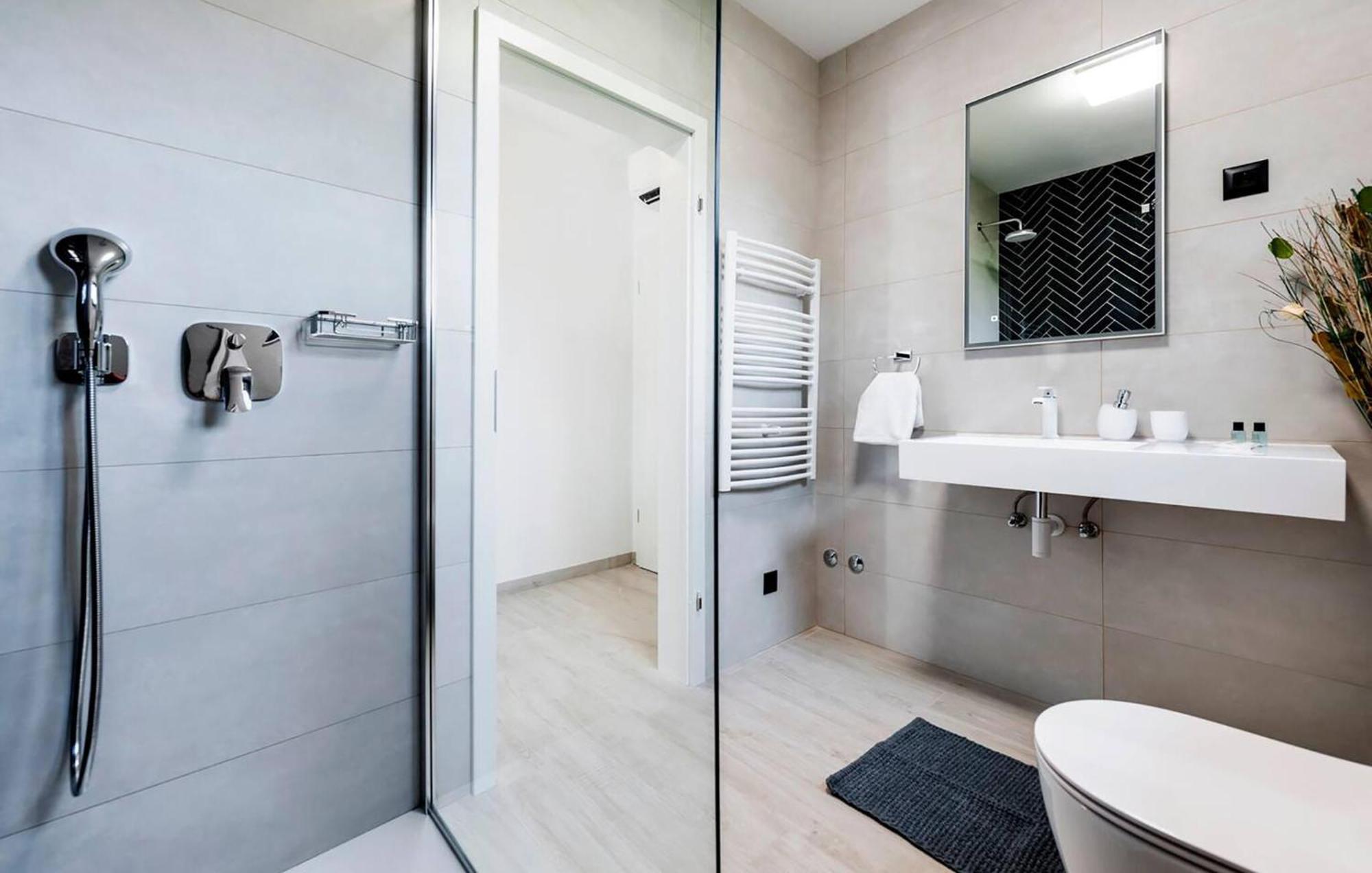 2 Bedroom Awesome In Rovigno
